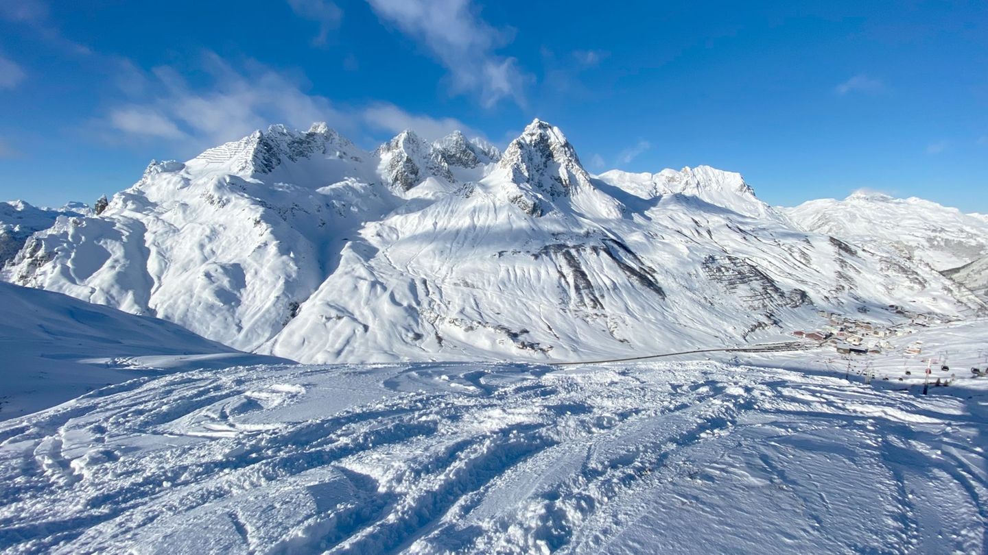 Am Arlberg in Österreich sind binnen 24 Stunden bis zu 60 Zentimeter Schnee gefallen. (Archivfoto) Foto: Stefanie Paul/dpa