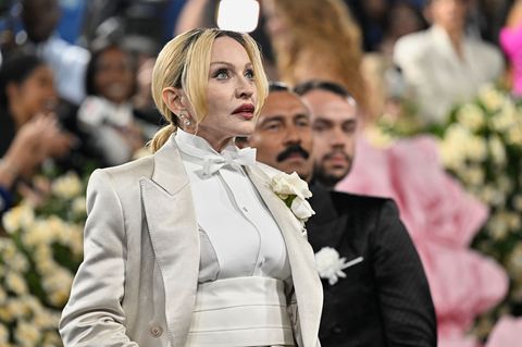 US-Popdiva Madonna, andere Künstler sowie Ärzte, Journalisten und Hochschulprofessoren protestieren gegen die Inhaftierung von K