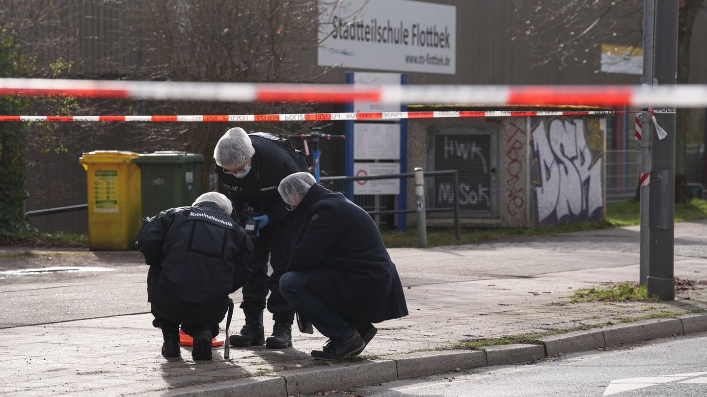 Nach dem Vorfall am Montagmittag waren zunächst zwei 15-Jährige festgenommen worden. Foto: Marcus Brandt/dpa