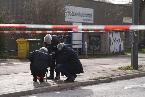 Nach dem Vorfall am Montagmittag waren zunächst zwei 15-Jährige festgenommen worden. Foto: Marcus Brandt/dpa