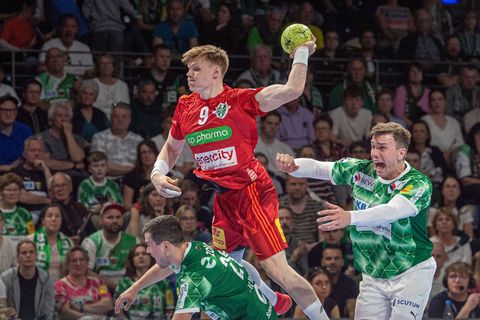 Vilhelm Poulsen bleibt bei der TSV Hannover-Burgdorf. (Archivbild) Foto: Sebastian Räppold/Sportfoto Matthias Koch/dpa