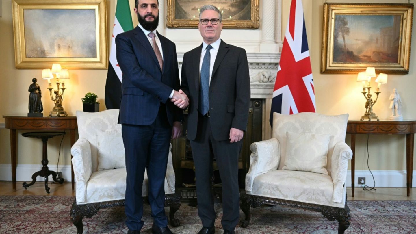 Syriens Übergangspräsident trifft in London König Charles III. und Premier Starmer