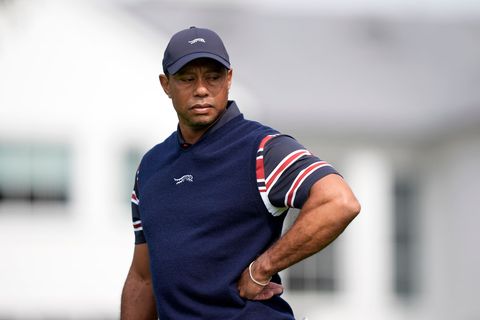 Tiger Woods nimmt nach seinem Unfall eine Auszeit. Foto: Ryan Sun/AP/dpa