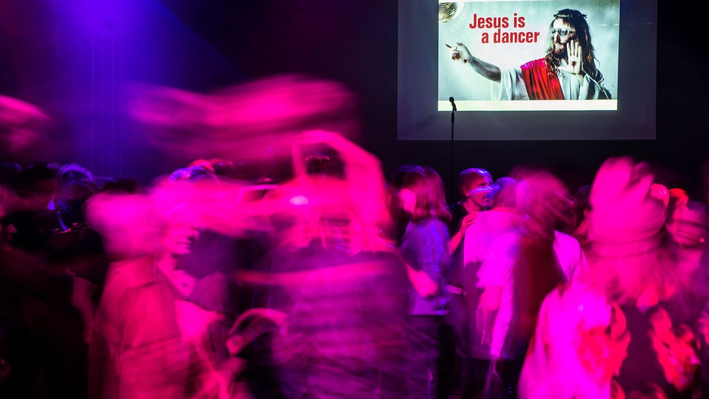 Tanzverbot: Tanzen oder nicht? - Die Debatte um die "Stillen Tage"