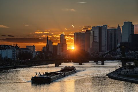Das Wetter soll am Mittwoch zunächst heiter werden. (Symbolbild) Foto: Andreas Arnold/dpa