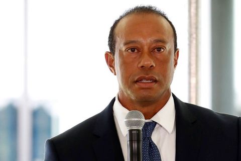 Tiger Woods bricht sein Schweigen nach dem Autounfall und der Anklage wegen Trunkenheit am Steuer.