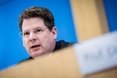 "Der Energiepreisschock wird die Wirtschaft in Ostdeutschland wohl in etwa so stark belasten wie die in Deutschland insgesamt",