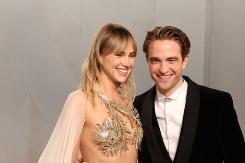 Robert Pattinson - hier mit Partnerin Suki Waterhouse - hat gut lachen: Gerade läuft es beruflich und privat perfekt für ihn.