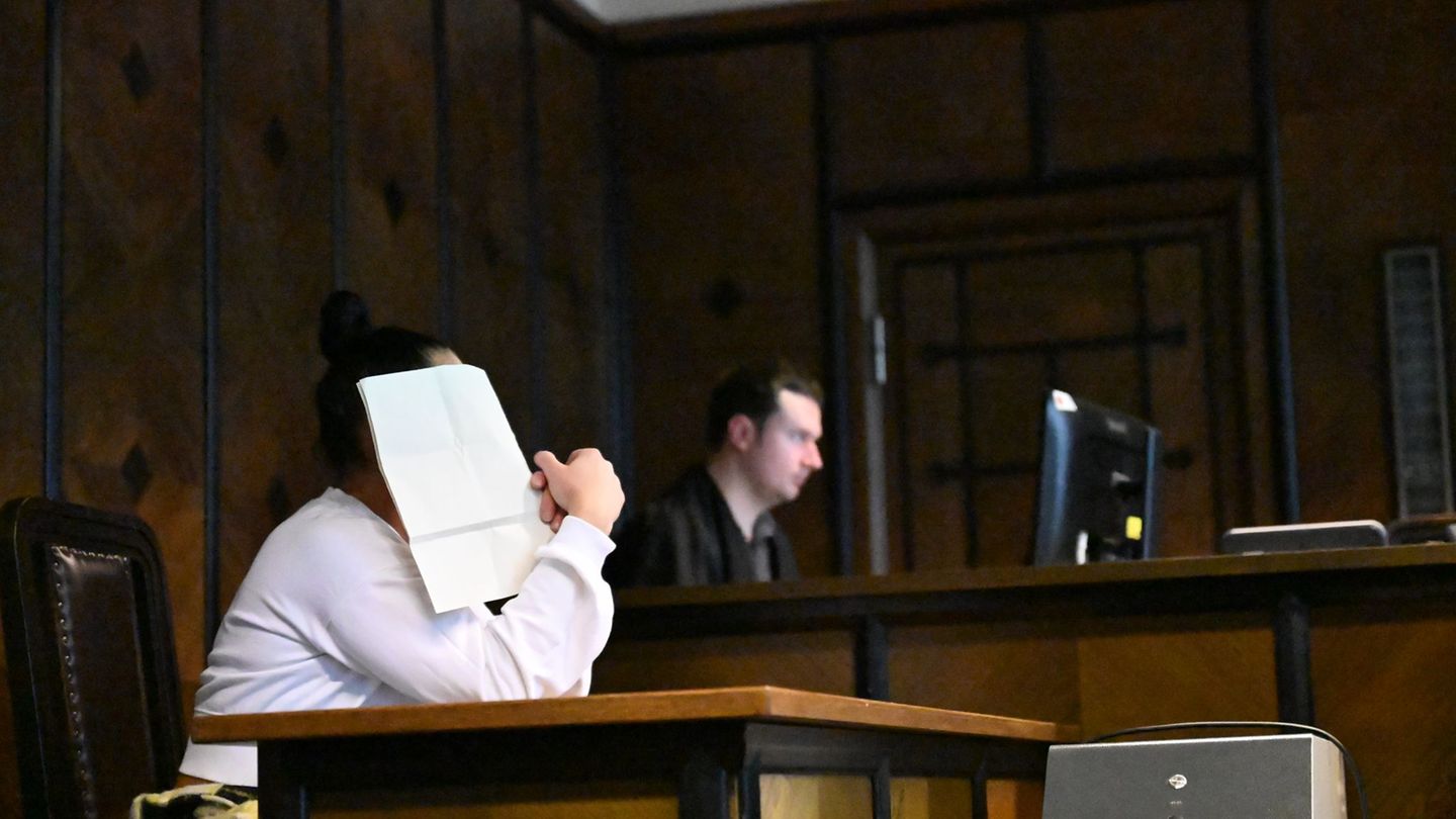 Die Angeklagte stand Mittwoch vor dem Amtsgericht in Bergedorf. Foto: Leonie Asendorpf/dpa