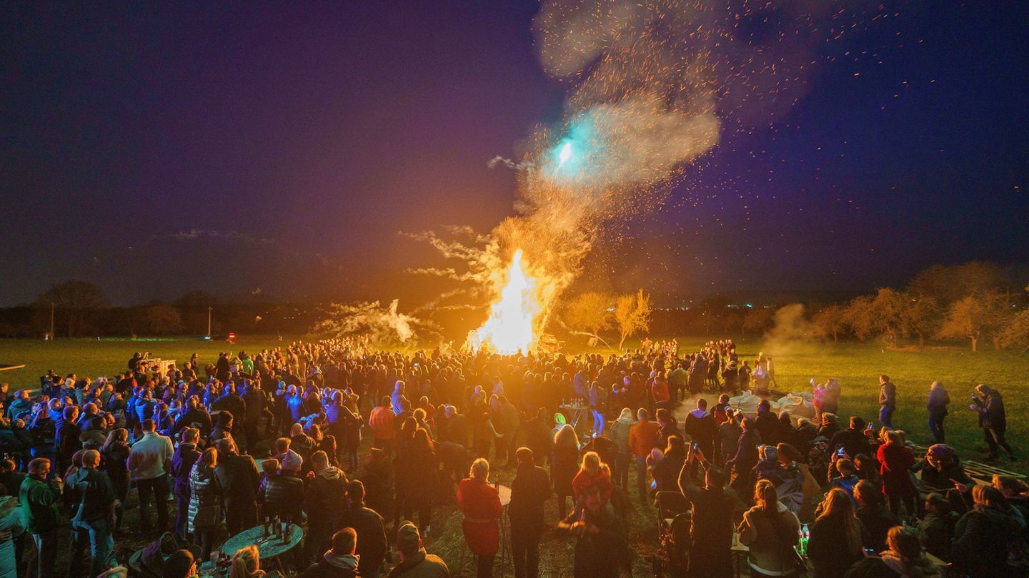Brauchtum: Osterfeuer: So sollten Tiere und Natur geschützt werden