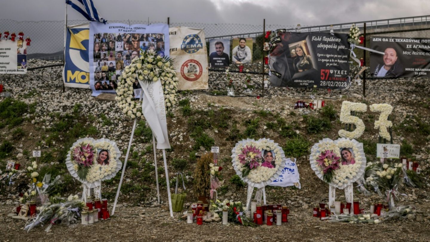 Gedenken an die Opfer des Zugunglücks