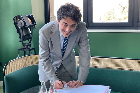 Der italienische Dirigent Francesco Angelico wird neuer Generalmusikdirektor der Staatsoper Hannover - von der Saison 2026/2027