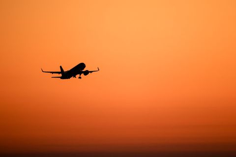 Bremer Forscher testen besondere Flügel für klimaverträgliche Flugzeuge. (Symbolbild) Foto: Jan Woitas/dpa/dpa-tmn