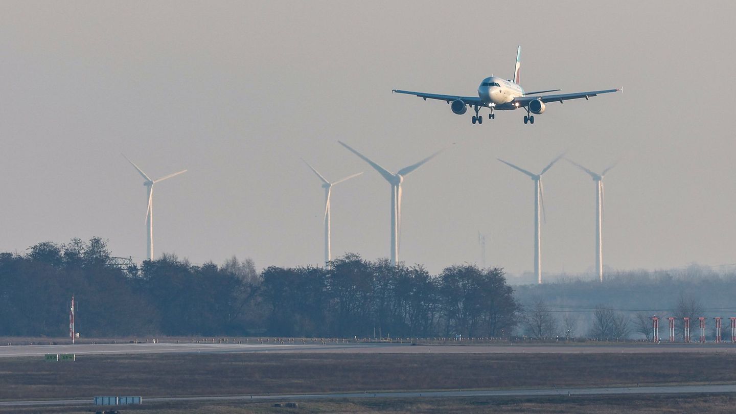 Der Fluglärm rund um den Flughafen ist zuletzt leicht gesunken, das Nachtschutzgebiet wurde im Norden Leipzigs teilweise erweite