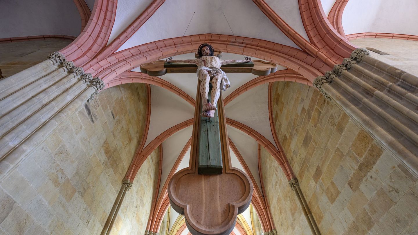 Auch die sächsischen Christen feiern das Osterfest mit Gottesdiensten, Metten oder Osterspaziergängen (Archivbild). Foto: Robert