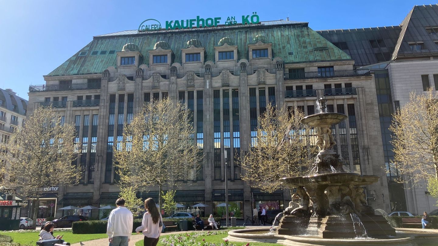 Düsseldorf: Diebe brechen über U-Bahn-Tunnel in Warenhaus auf der Königsallee ein