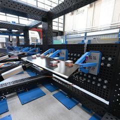 Bis zu drei Steuerflächen können gleichzeitig getestet werden. Foto: Carmen Jaspersen/dpa