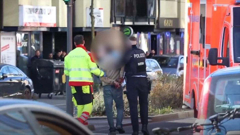 Mutmaßlicher Messerangriff in Solingen – erste Bilder sollen Festnahme zeigen