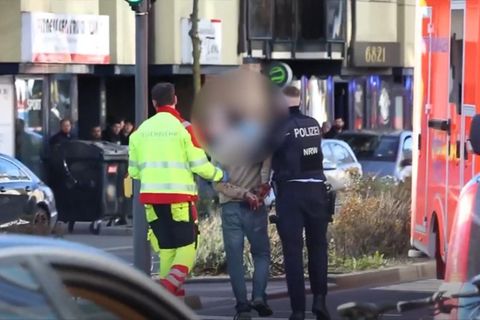 Mutmaßlicher Messerangriff in Solingen – erste Bilder sollen Festnahme zeigen