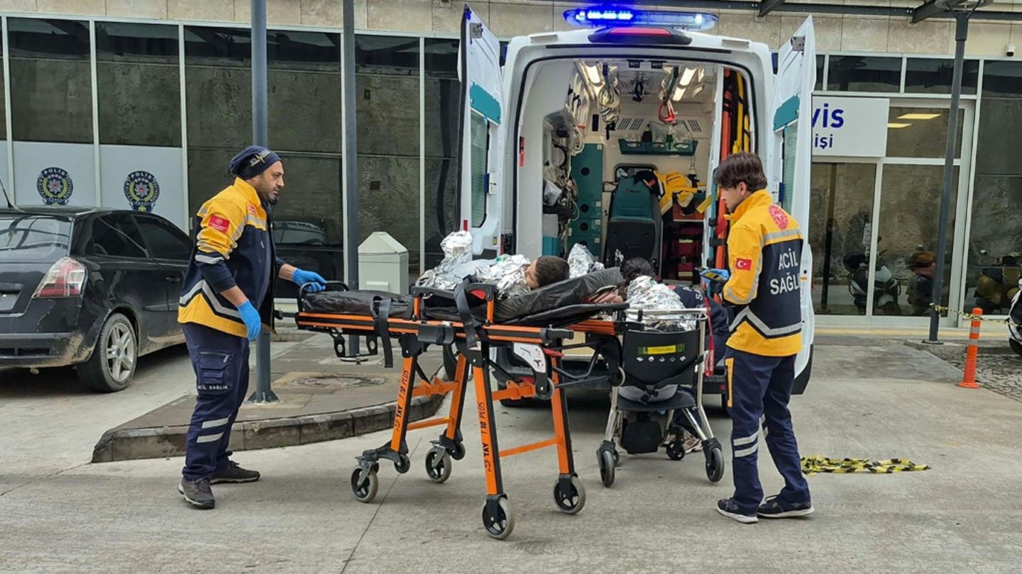 Mindestens 40 Migranten sterben bei Bootsunglücken in Mittelmeer und Ärmelkanal