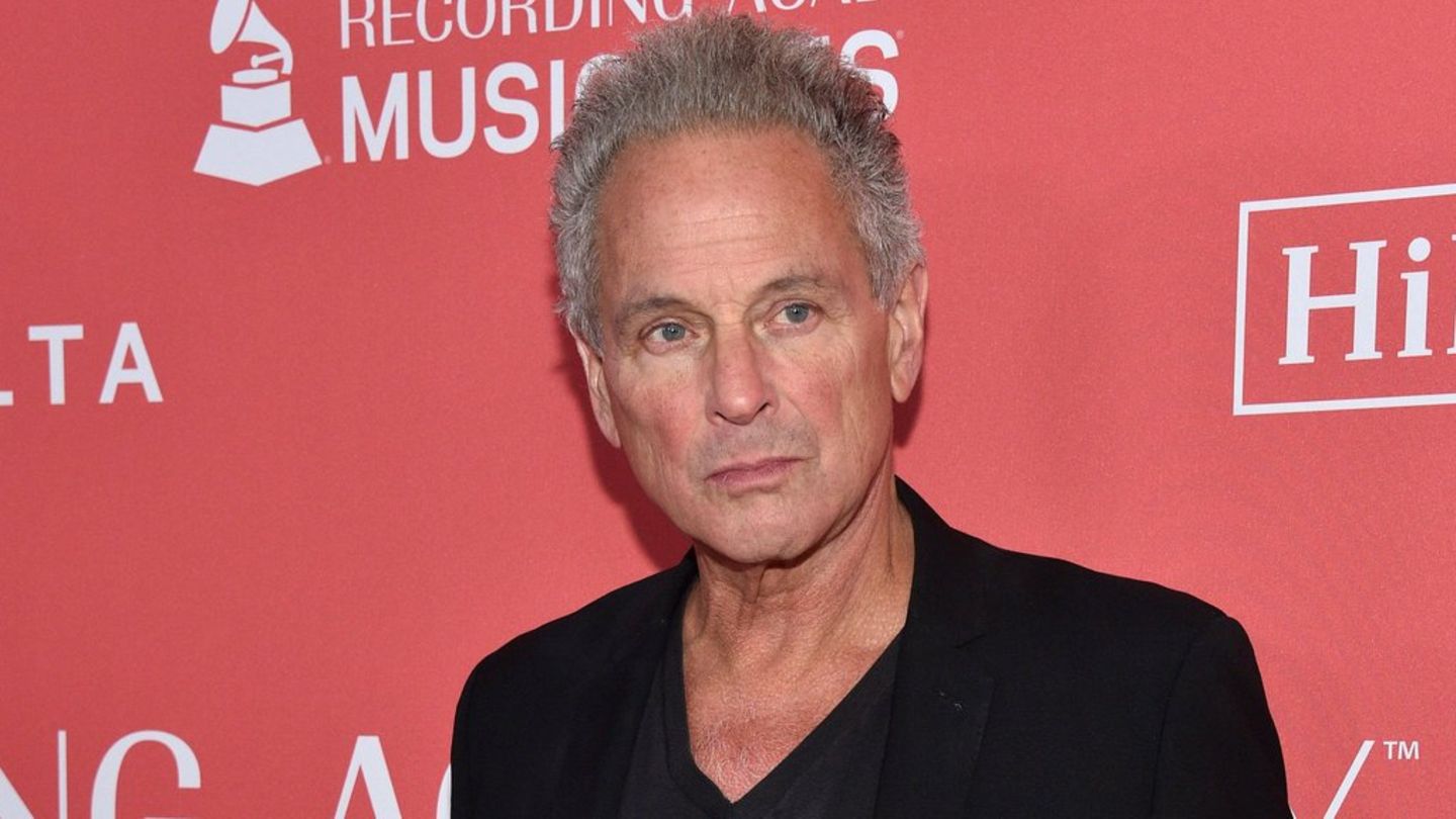 Lindsey Buckingham: Fleetwood-Mac-Star angeblich attackiert