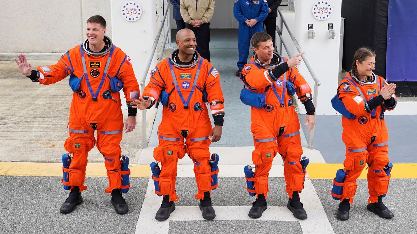 Raumfahrt: Erfolgreicher Start: Die Artemis 2 Rakete ist auf dem Weg zum Mond