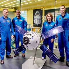 Anfang April sollen mit der Mission "Artemis 2" wieder Menschen um den Mond fliegen. (Archivfoto) Foto: Hauke-Christian Dittrich