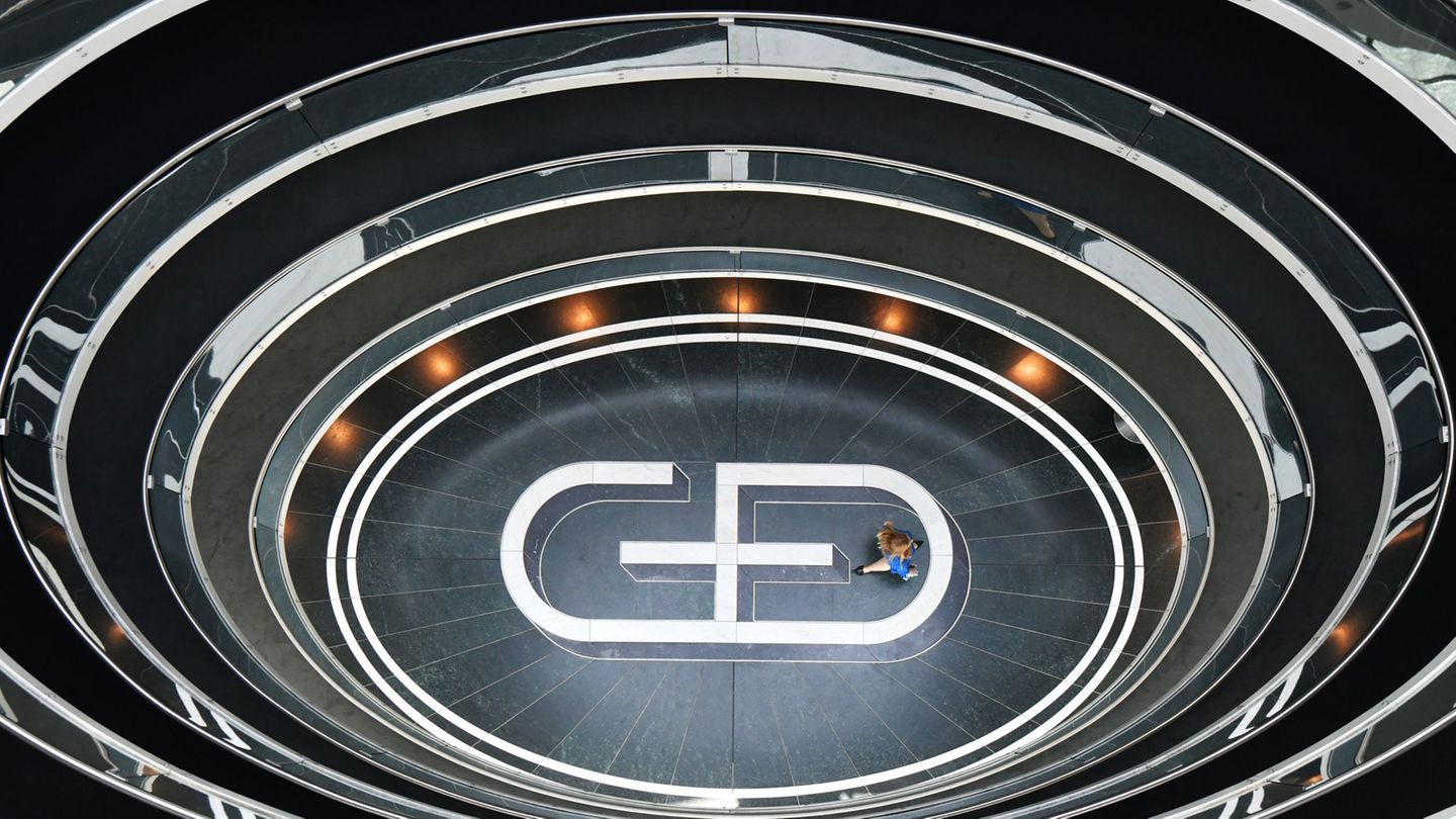 Sicherheitstechnik und Bargeld: Giesecke+Devrient: Krisen bringen Rekordaufträge