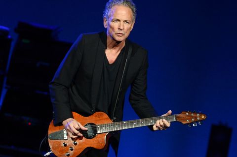 Lindsey Buckingham soll Opfer eines Stalking-Angriffs geworden sein. (Archivbild) Foto: Britta Pedersen/dpa-Zentralbild/dpa
