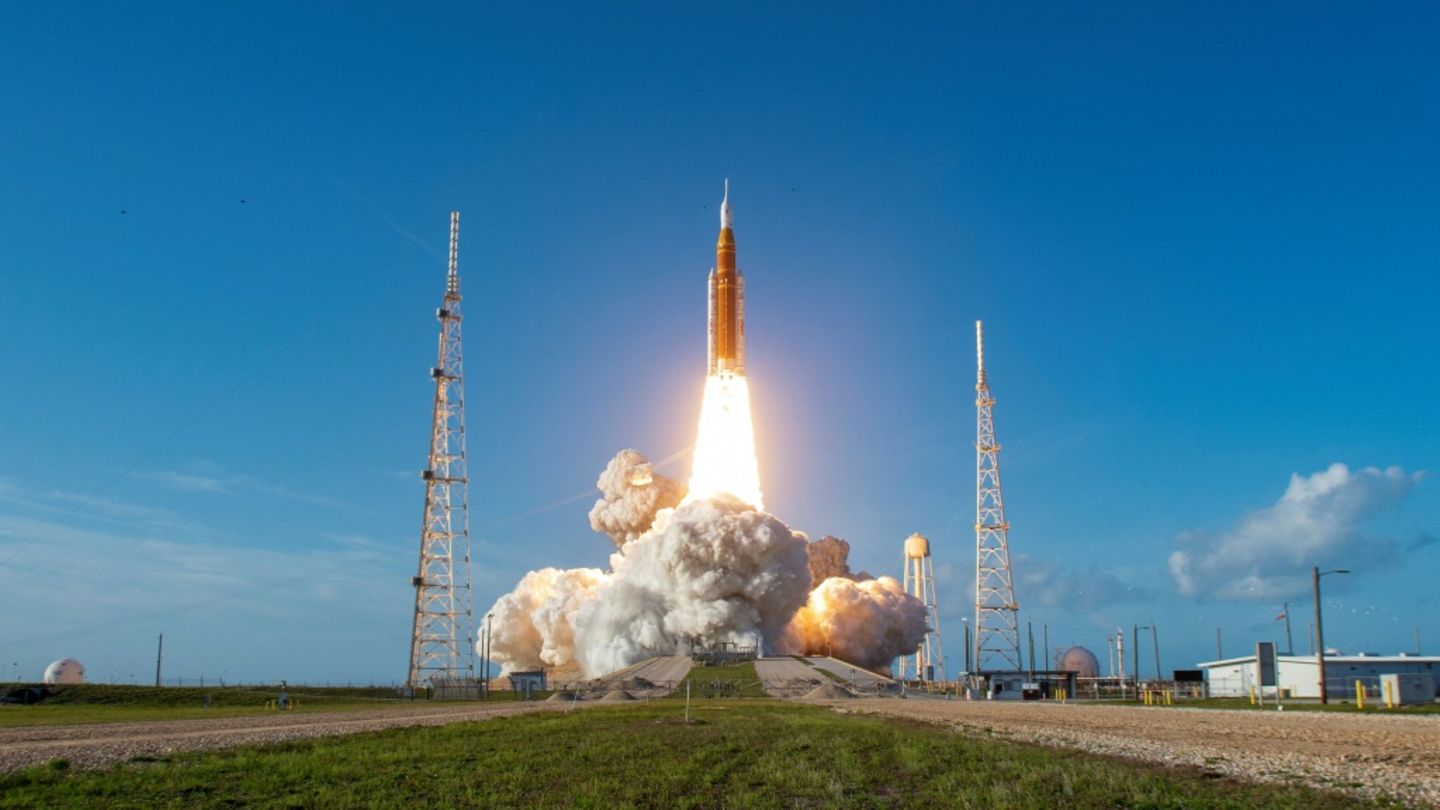 Historischer Flug zum Mond: Mission Artemis 2 erfolgreich gestartet