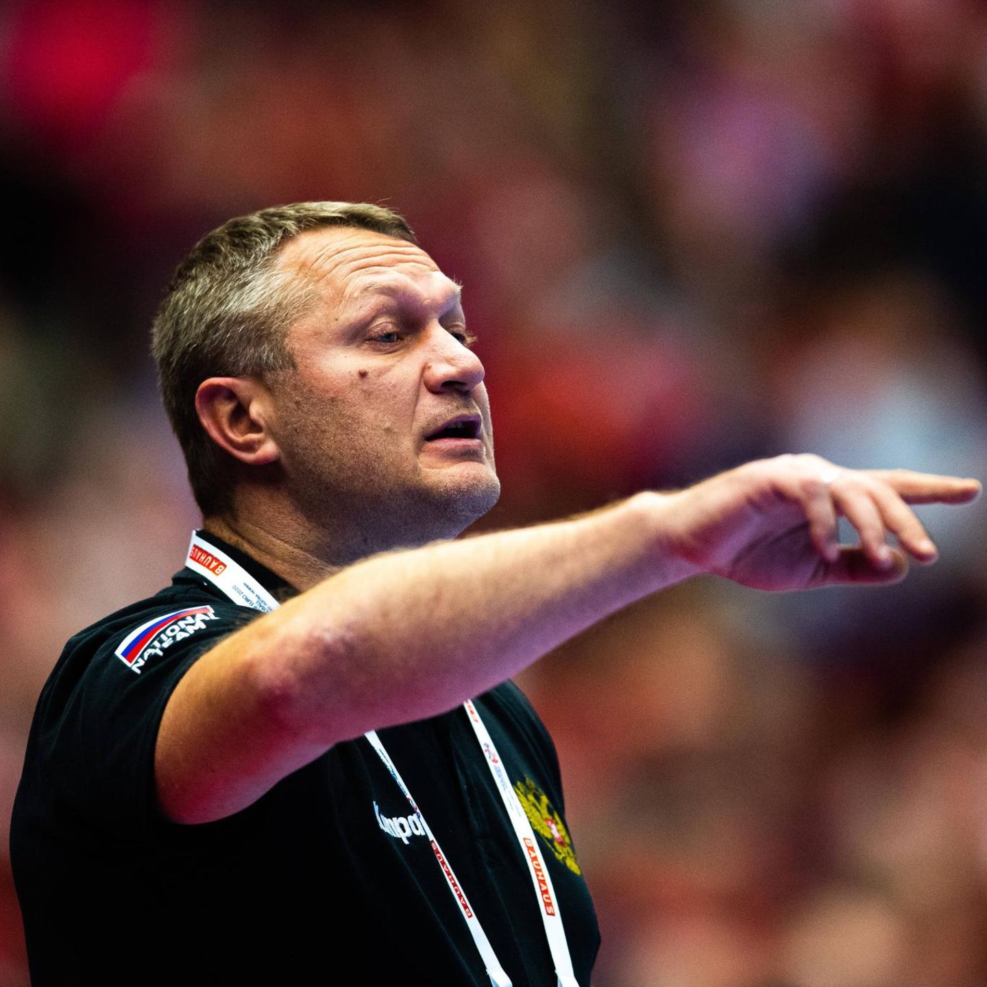 Eduard Kokscharow als Trainer der russischen Nationalmannschaft bei der Handball-EM 2020