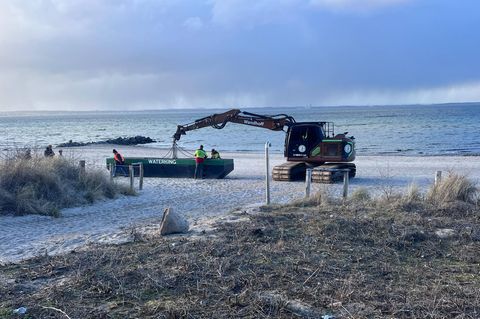 Bagger und Maschinen am Timmendorfer Strand