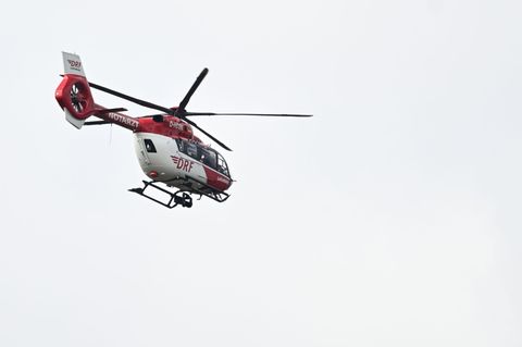 Das Kind wurde per Hubschrauber in eine Klinik gebracht (Symbolbild) Foto: Bernd Weißbrod/dpa