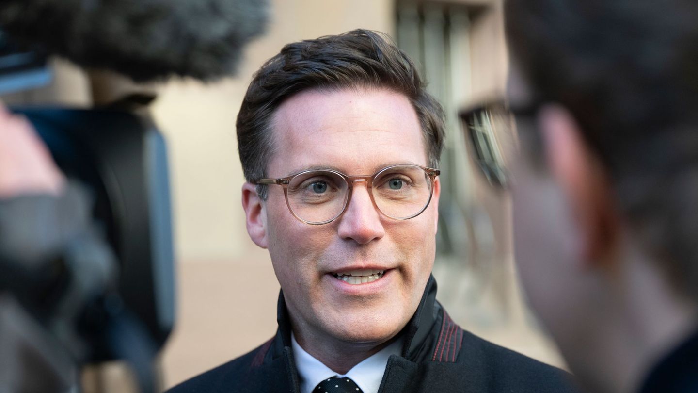 "Wir sind sehr optimistisch", sagt CDU-Chef Manuel Hagel vor der dritten Sondierungsrunde in Stuttgart. Foto: Marijan Murat/dpa