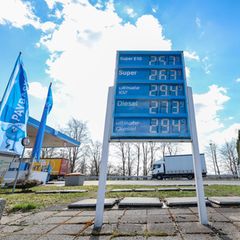 Spritpreise an einer Tankstelle: Nicht nur Diesel wird teurer