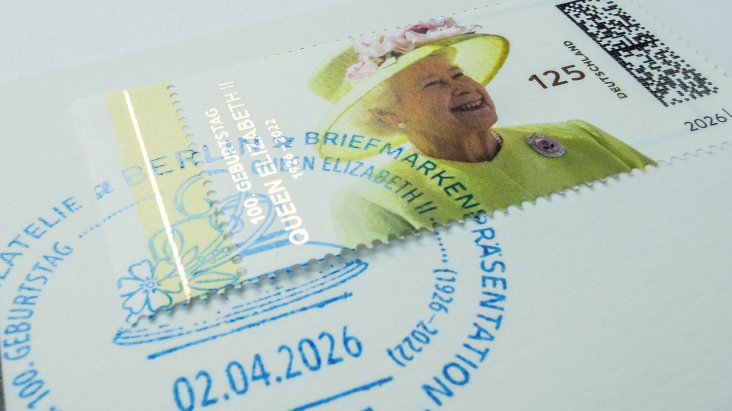 Die Marke kommt in einer Auflage von 1,3 Millionen und hat einen Portowert von 125 Cent. Foto: Sebastian Christoph Gollnow/dpa