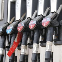 Spritpreise vor Ostern ziehen an – So sparen Sie beim Tanken