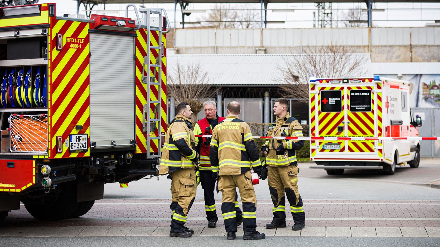 Der Bahnhof wurde evakuiert. Foto: Moritz Frankenberg/dpa