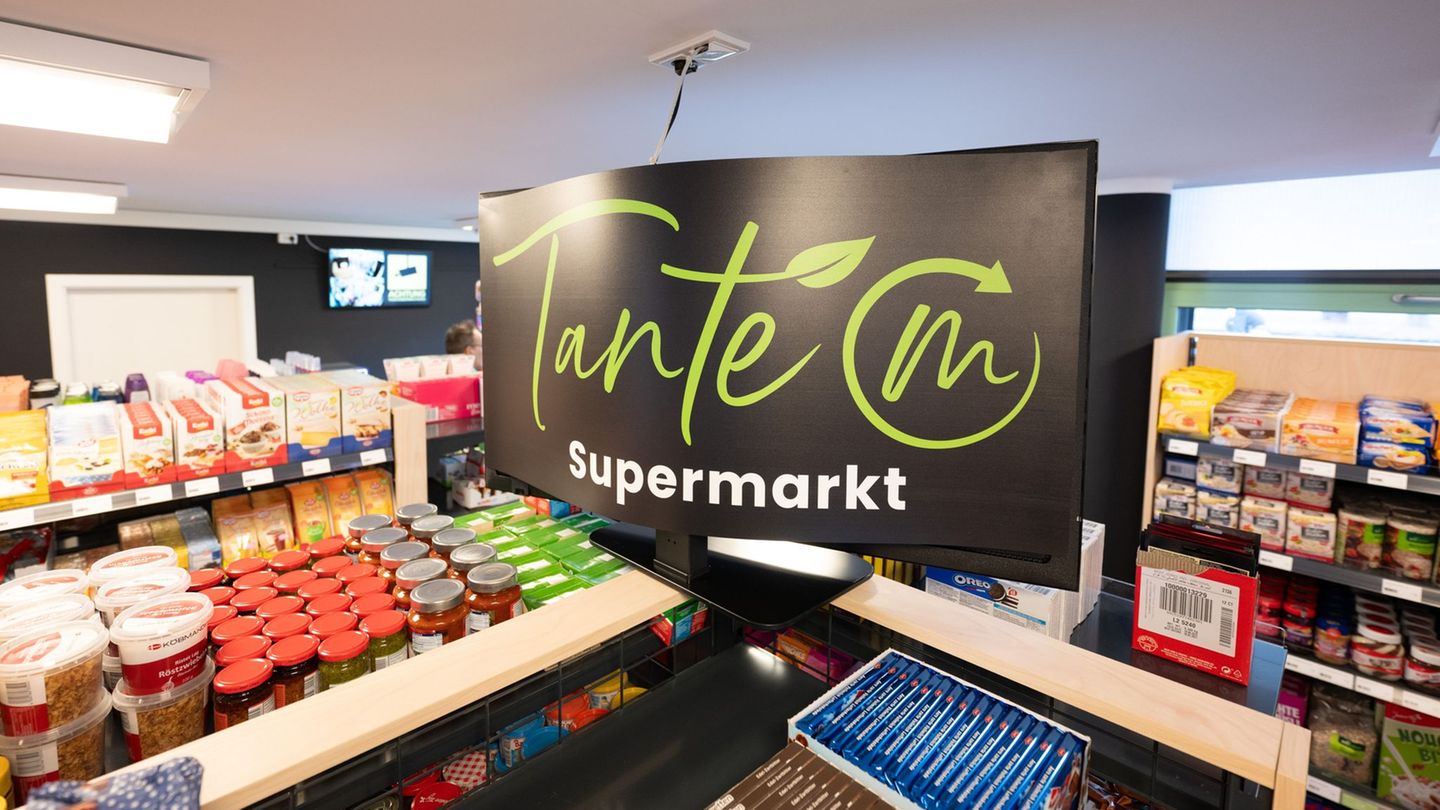 Dieser Laden in Oybin kommt ohne Personal aus. Foto: Sebastian Kahnert/dpa