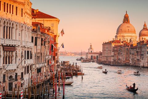 Das beliebte Reiseziel Venedig bittet Tagestouristen ab Freitag wieder zusätzlich zur Kasse.