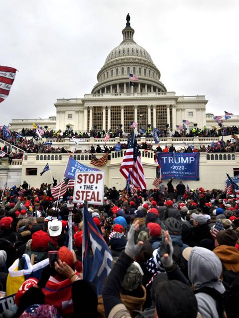 Trumpfans und Demonstranten vor dem US-Kapitol am 6. Januar 2021