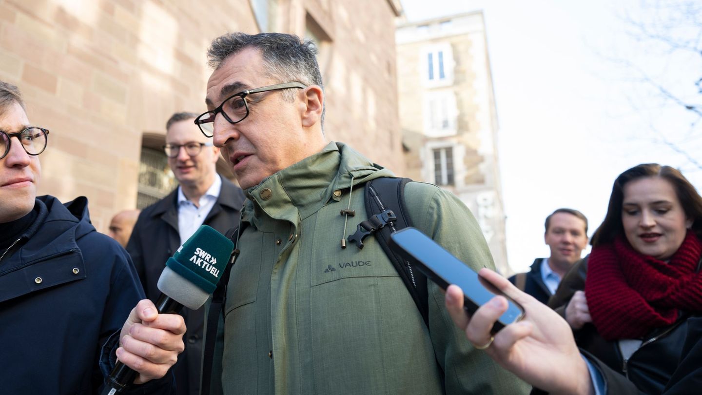 Cem Özdemir (Grüne) hat sich zum Ziel gesetzt, weiter voranzukommen. Foto: Marijan Murat/dpa