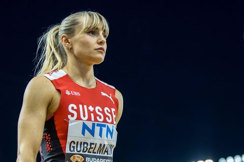Sprinterin Catia Gubelmann wartet vor einem Rennen auf den Start