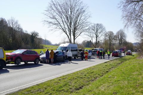 Eine 34-Jährige kam mit Verdacht auf schwerere Verletzungen stationär in eine Klinik. Foto: Stein/swd-medien/dpa