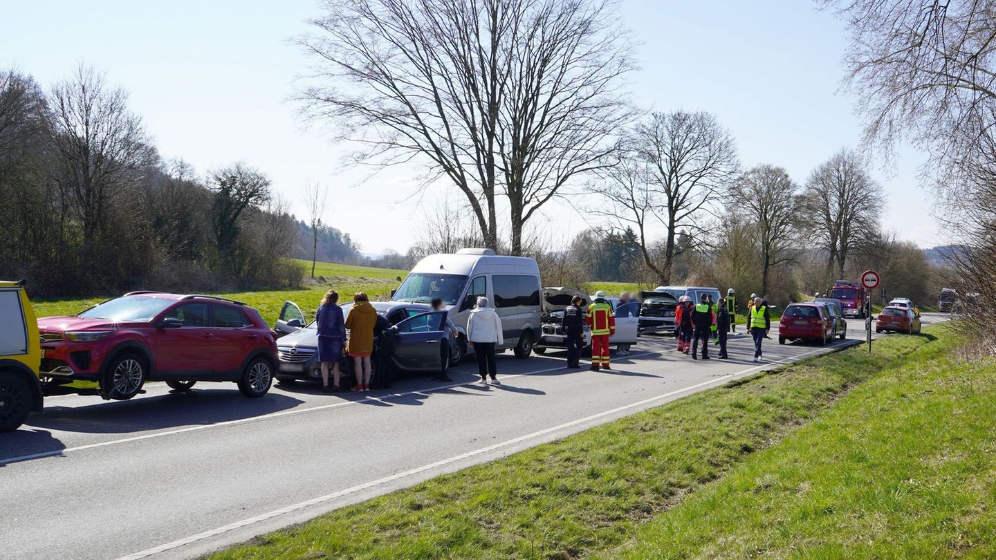 Eine 34-Jährige kam mit Verdacht auf schwerere Verletzungen stationär in eine Klinik. Foto: Stein/swd-medien/dpa