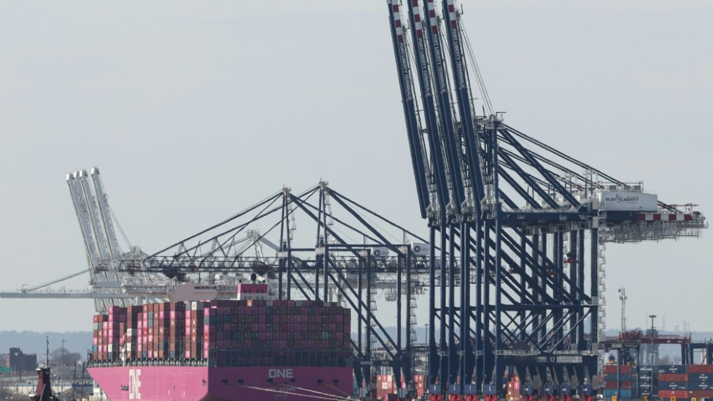 US-Außenhandelsdefizit steigt im Februar wieder