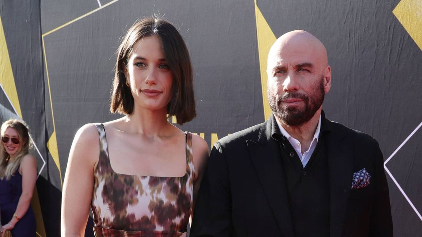 John Travolta mit seiner Tochter Ella Bleu im Jahr 2024.