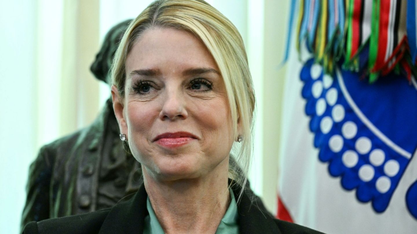 Als zweite im Kabinett: Trump feuert Justizministerin Pam Bondi