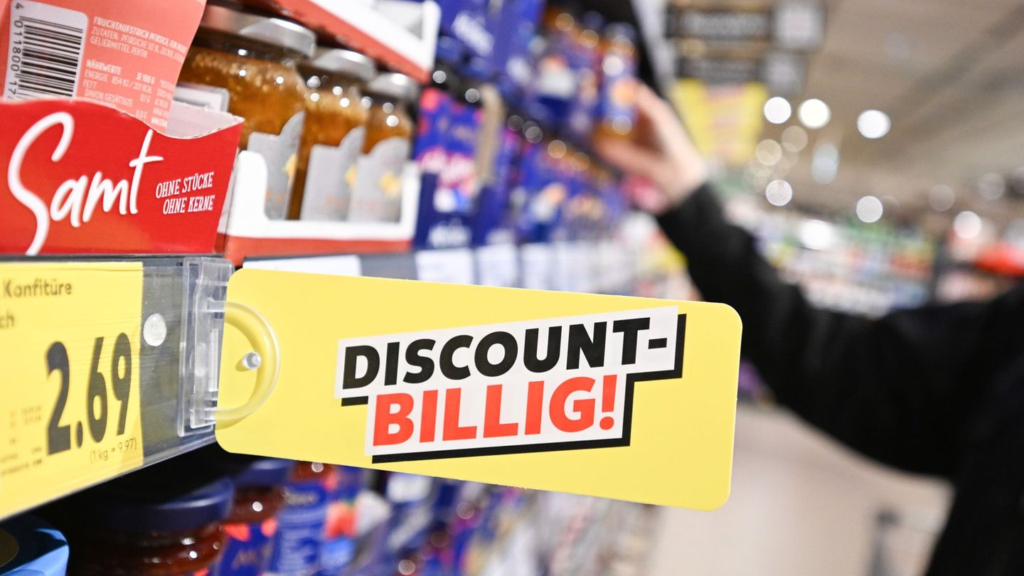 Analyse: Weniger Sonderangebote bei Supermärkten und Discountern