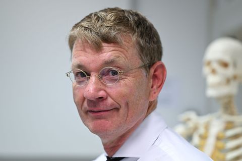 Jürgen Graf leitet die Frankfurter Universitätsklinik. (Archivbild) Foto: Arne Dedert/dpa